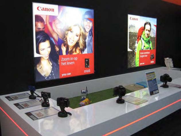 Отдел CANON и презентация фотоаппаратов в фирменном отделе 
